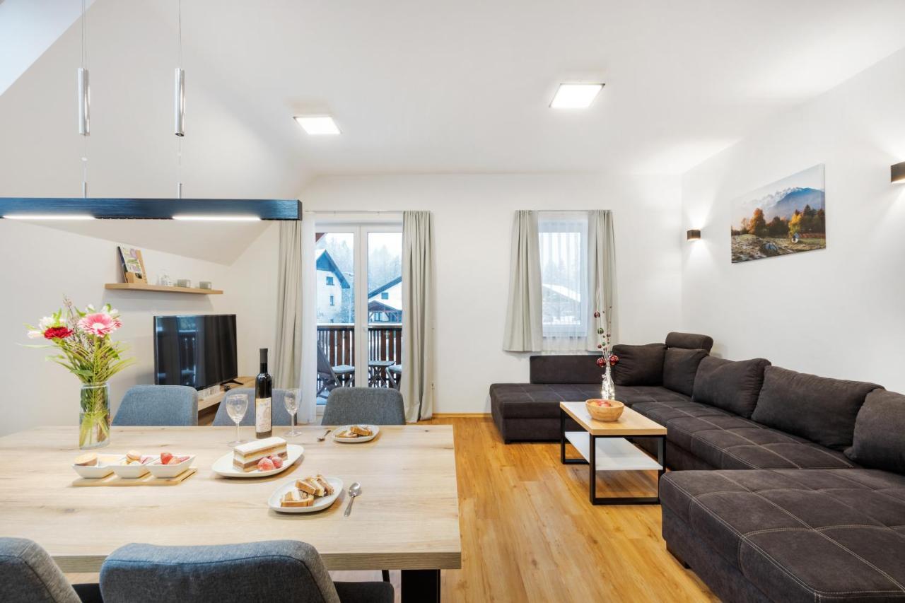 Apartment Chic With Finnish Sauna And Jacuzzi