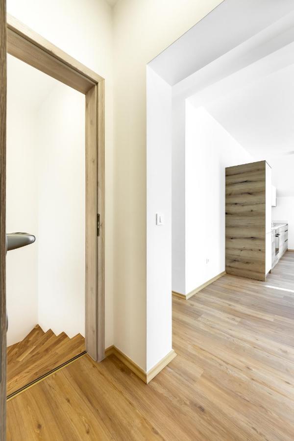 Apartment Chic With Finnish Sauna And Jacuzzi *