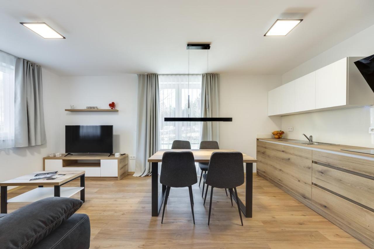 Chic With Finnish Sauna And Jacuzzi